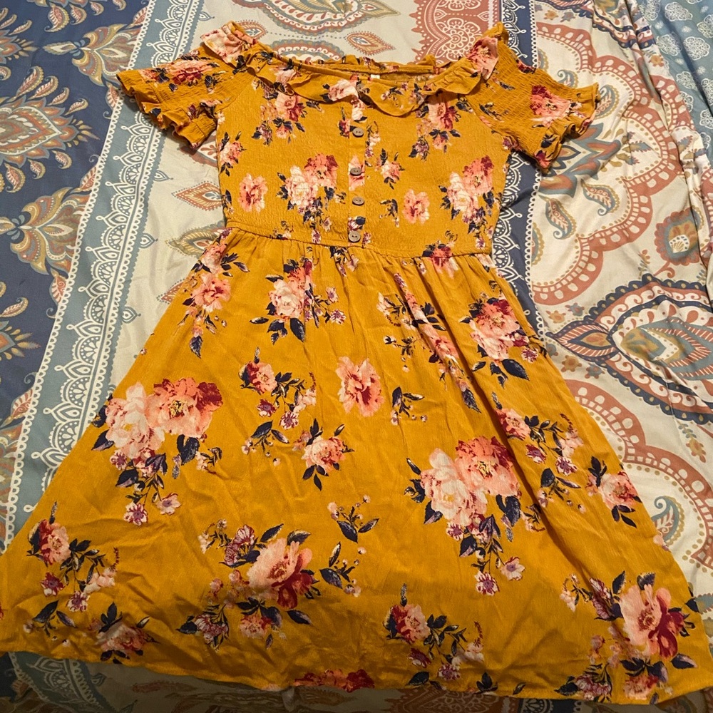 Yellow dress
